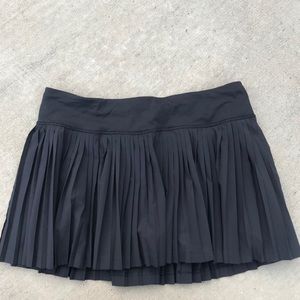 LULU LEMON SKIRT SZ 8